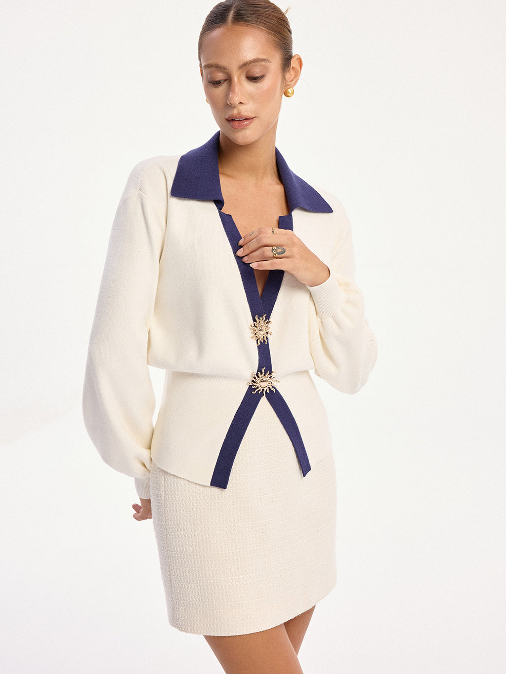 Sunburst Detail Contrast Trim Knit Cardigan