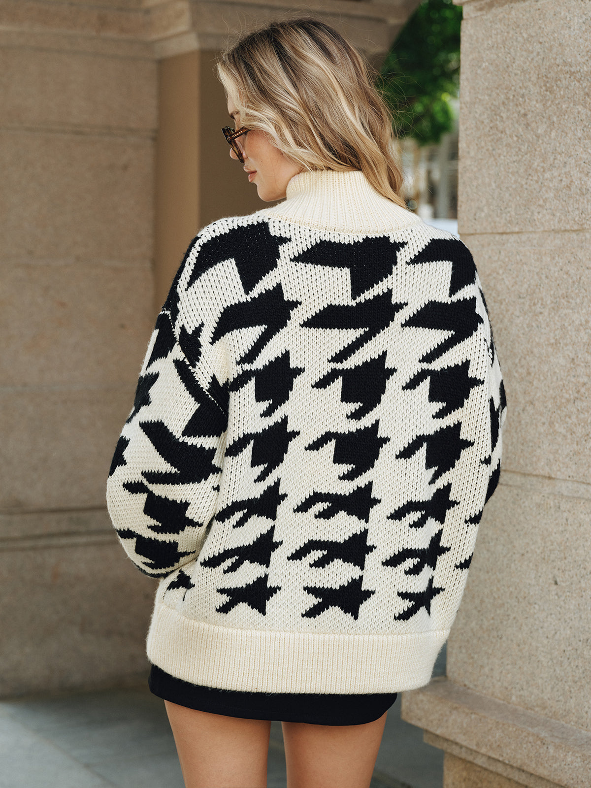 Houndstooth Horn Button Knit Cardigan