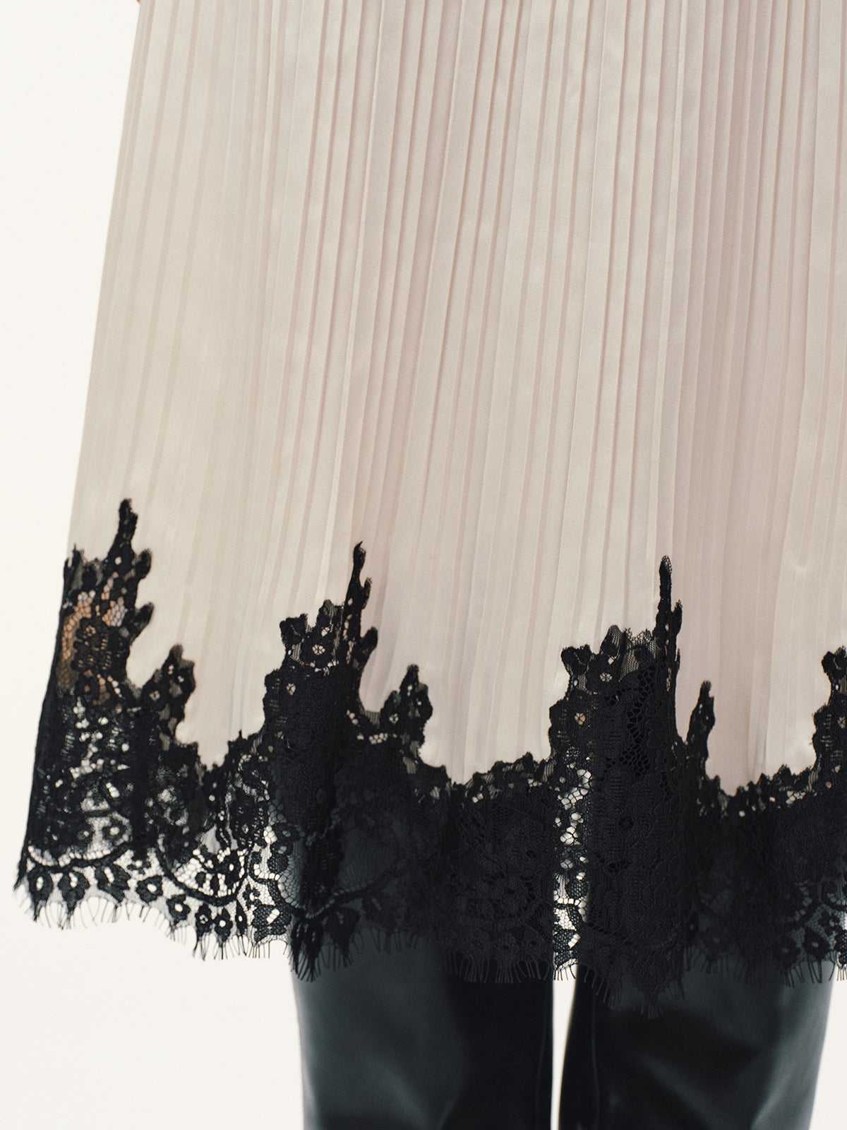 Lace Hem Pleated Midi Skirt