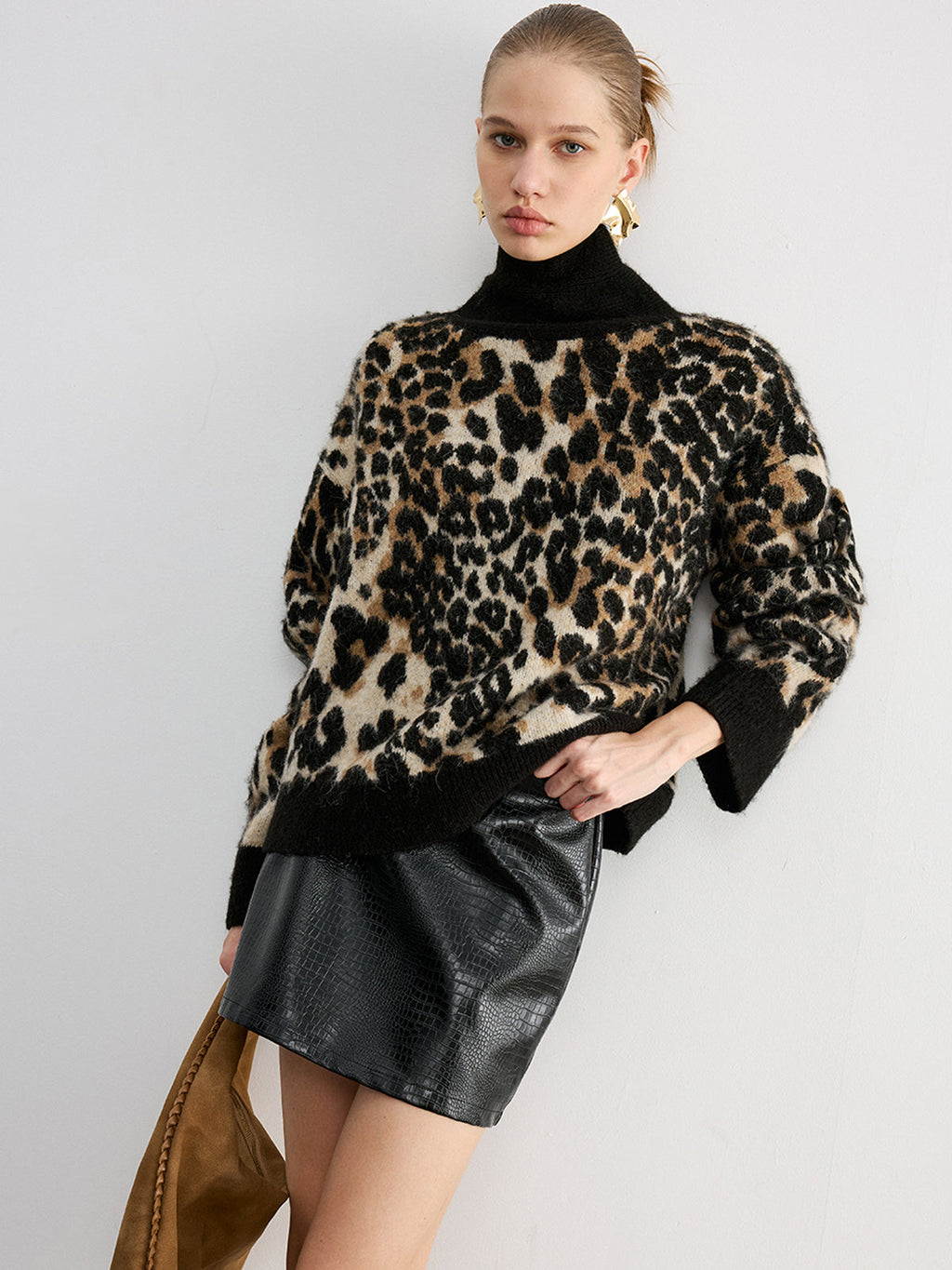 Wool Blend Leopard Turtleneck Knit Top