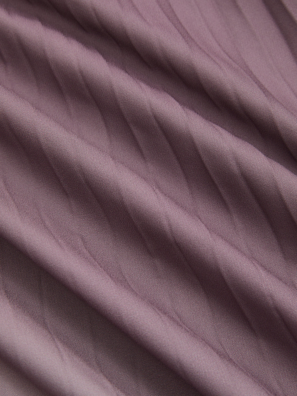 Gradient Pleated Maxi Skirt