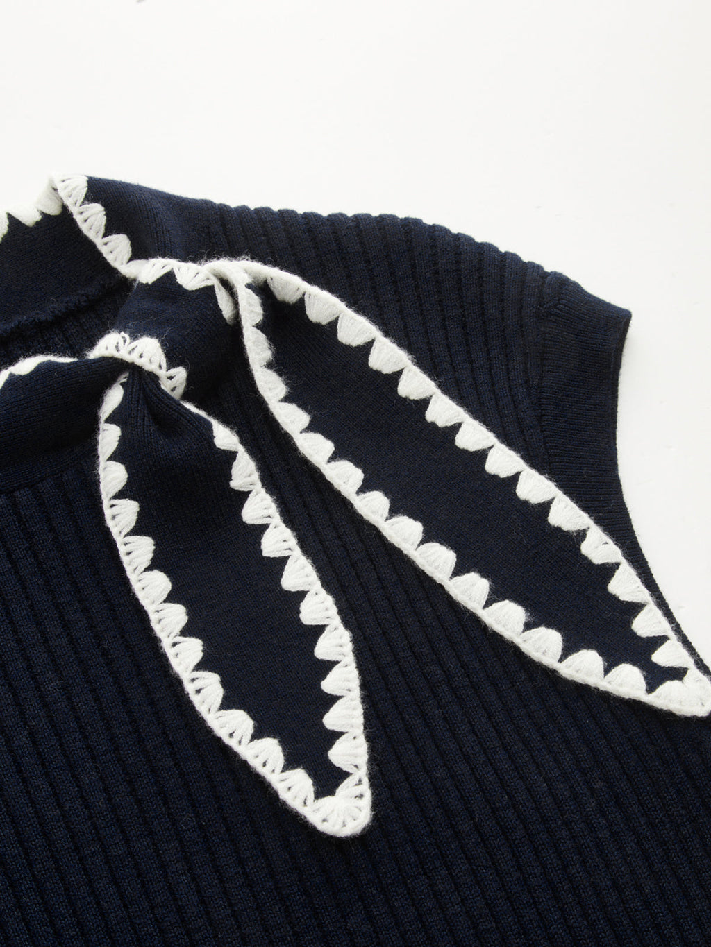 Scallop Trim Tie Neck Sleeveless Knit Top